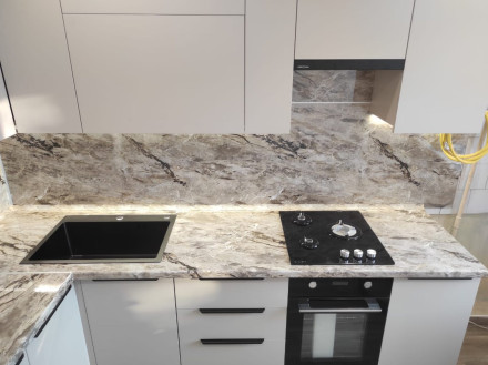 Кухня Фон Сфинкс Версаль